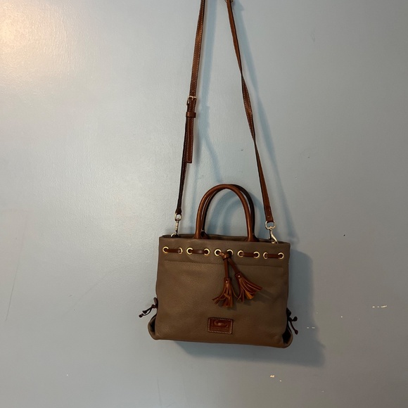 Dooney & Bourke Wakefield Tassel Tote – Taupe – Excellent Condition - Picture 2 of 3
